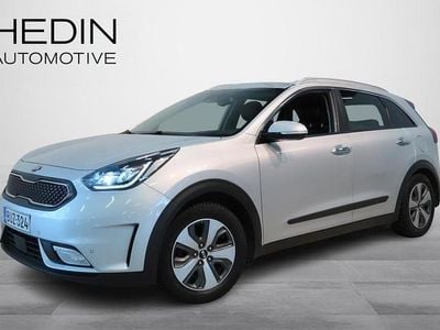 Käytetty Kia Niro Premium 105 HP (77 kW) 2018 Hopea Katumaasturi