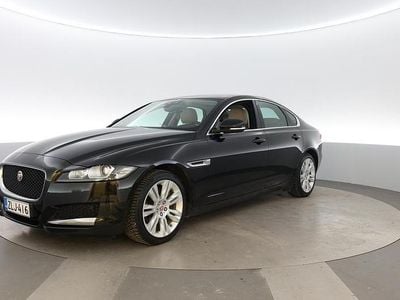 Käytetty Jaguar XF Prestige 180 HP (132 kW) 2016 Sedan