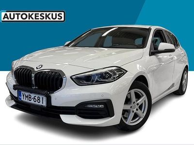 Valkoinen Käytetty 2023 BMW 118 Viistoperä | 23 490 € (Perustarjous)