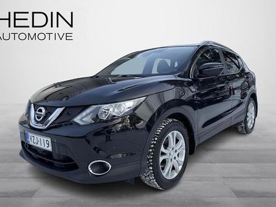 Käytetty Nissan Qashqai N-Vision 116 HP (85 kW) 2017 Musta Katumaasturi