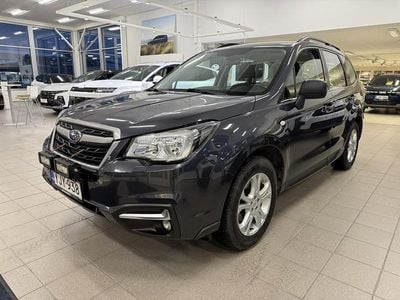 Harmaa Käytetty 2018 Subaru Forester Katumaasturi | 15 900 € (Perustarjous)