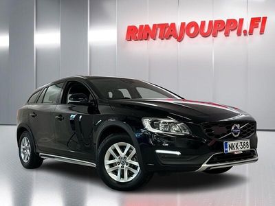 Käytetty 2016 Volvo V60 CC Business Edition Farmari | 14 400 € (Perustarjous)