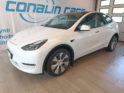 käytetty Tesla Model Y Long Range Dual Motor AWD, Autopilot, Adapt. Vakkari, Lämpöpumppu, ratinlämmitys, Heti luovutusvalmis!