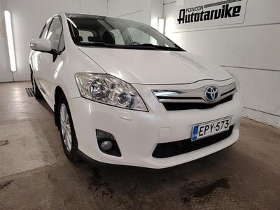 Käytetty Toyota Auris Hybrid Plus 99 HP (72 kW) 2011 Valkoinen Viistoperä