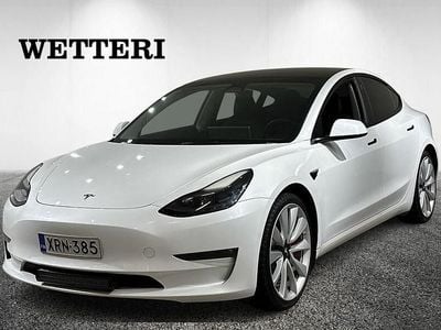 Valkoinen Käytetty 2021 Tesla Model 3 Performance Sedan | 26 990 € (Perustarjous)