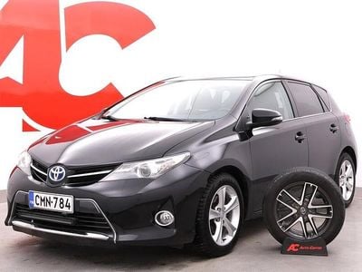 Käytetty Toyota Auris Hybrid Active 99 HP (72 kW) 2015 Musta Viistoperä