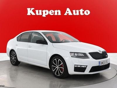 Käytetty Skoda Octavia RS 230 HP (169 kW) 2016 Viistoperä
