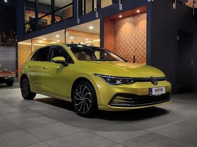 Käytetty VW Golf VIII Style 150 HP (110 kW) 2021 Keltainen Farmari
