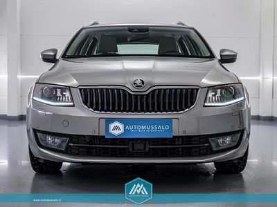 Käytetty Skoda Octavia Elegance 180 HP (132 kW) 2014 Viistoperä