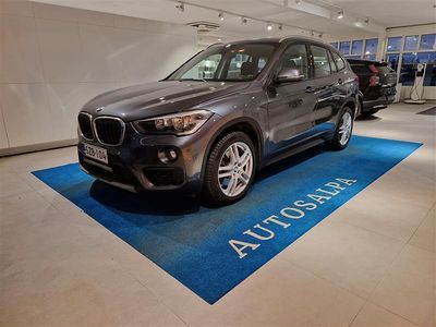 Harmaa Käytetty 2017 BMW X1 Comfort Edition Katumaasturi | 19 900 € (Hyvä tarjous)