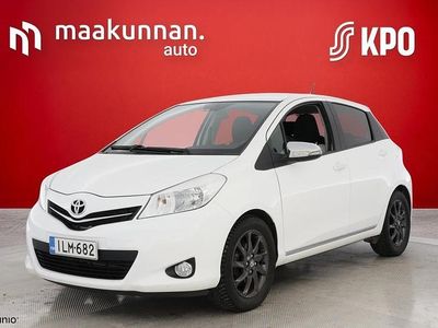 Käytetty Toyota Yaris Style 99 HP (72 kW) 2014 Valkoinen Viistoperä