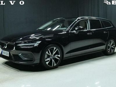 Musta Käytetty 2024 Volvo V60 Plus Farmari | 46 800 € (Hieman kallis)