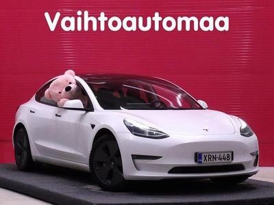 Käytetty 2021 Tesla Model 3 Sedan | 21 490 € (Perustarjous)