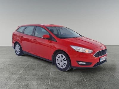 Käytetty Ford Focus Trend 125 HP (91 kW) 2016 Punainen Farmari