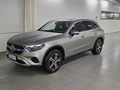 Käytetty 2024 Mercedes GLC300e Premium Katumaasturi | 63 800 € (Perustarjous)