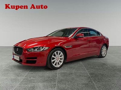 Käytetty Jaguar XE Prestige 180 HP (132 kW) 2015 Sedan