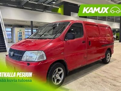 Käytetty Toyota HiAce 95 HP (69 kW) 2008 Punainen Van