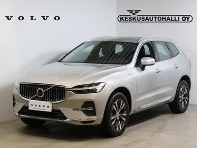 Hopea Käytetty 2022 Volvo XC60 Business Edition Katumaasturi | 42 900 € (Hieman kallis)
