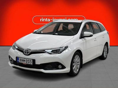 Valkoinen Käytetty 2015 Toyota Auris Touring Sports Active Farmari | 8 990 € (Perustarjous)