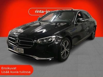 Musta Käytetty 2022 Mercedes E220 Avantgarde Sedan | 29 990 € (Supertarjous)