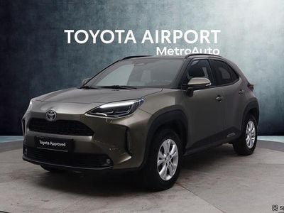 Käytetty Toyota Yaris Cross Edition 116 HP (85 kW) 2024 Ruskea (beige) Katumaasturi