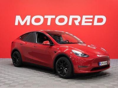 Käytetty 2021 Tesla Model Y Katumaasturi | 32 990 € (Perustarjous)