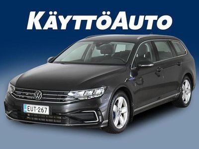 Harmaa Käytetty 2021 VW Passat GTE Farmari | 22 900 € (Perustarjous)