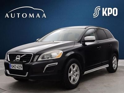 Käytetty Volvo XC60 R-Design 163 HP (119 kW) 2012 Musta Katumaasturi