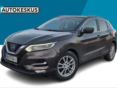 Ruskea Käytetty 2018 Nissan Qashqai Tekna Katumaasturi | 15 900 € (Perustarjous)
