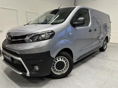 Hopea Käytetty 2021 Toyota Proace Tila-auto | 27 900 € (Hieman kallis)