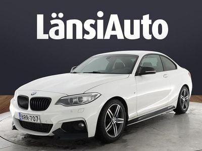 Valkoinen Käytetty 2014 BMW 220 M Sport Coupe - kaksiovinen | 16 800 €