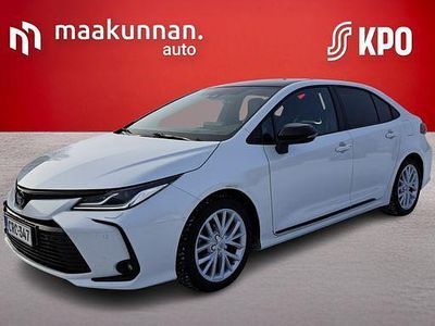 Valkoinen Käytetty 2022 Toyota Corolla Sport Sedan | 24 900 € (Hieman kallis)