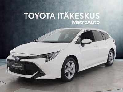 Valkoinen Käytetty 2023 Toyota Corolla Farmari | 27 490 € (Perustarjous)