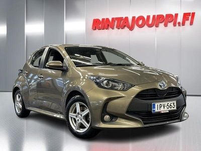 Käytetty Toyota Yaris Hybrid Active 116 HP (85 kW) 2023 Viistoperä