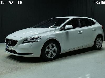 Valkoinen Käytetty 2019 Volvo V40 Business Edition Viistoperä | 19 900 € (Perustarjous)