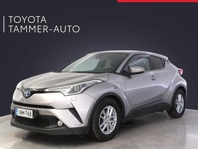 Käytetty Toyota C-HR Premium 122 HP (89 kW) 2017 Hopea Katumaasturi