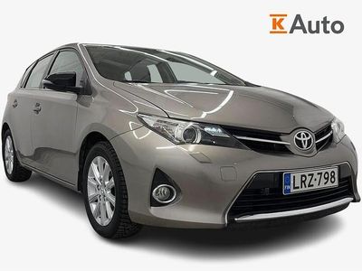 Käytetty Toyota Auris Active 132 HP (97 kW) 2013 Ruskea Viistoperä