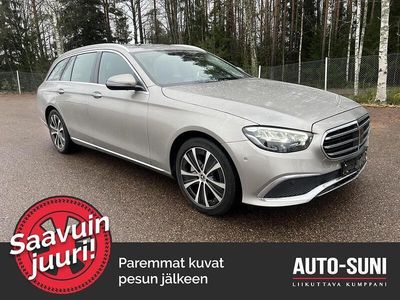 Käytetty 2022 Mercedes E300 Avantgarde Farmari | 36 900 € (Hieman kallis)