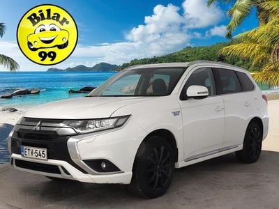 Käytetty Mitsubishi Outlander P-HEV Instyle 135 HP (99 kW) 2018 Katumaasturi