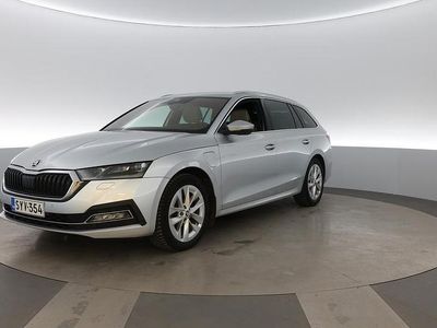 Käytetty 2021 Skoda Octavia Style Farmari | 26 990 € (Kallis)