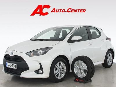 Valkoinen Käytetty 2023 Toyota Yaris Hybrid Active Viistoperä | 21 450 € (Perustarjous)