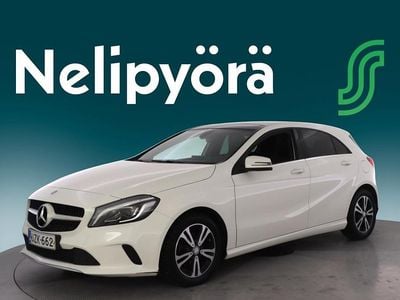 Käytetty Mercedes A180 Business 109 HP (80 kW) 2016 Valkoinen Viistoperä