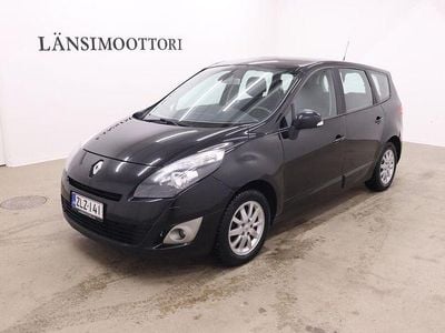 Käytetty Renault Grand Scénic III Expression 131 HP (96 kW) 2012 Tila-auto