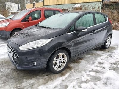 Käytetty Ford Fiesta Titanium 101 HP (74 kW) 2015 Viistoperä