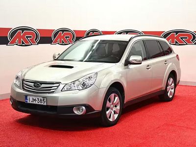 Käytetty Subaru Outback 150 HP (110 kW) 2010 Keltainen Farmari