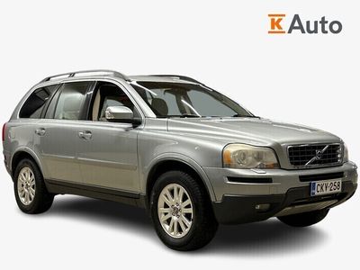 käytetty Volvo XC90 D5 AWD Momentum Geartronic ** 7-Paikkainen / Koukku / Xenonit **