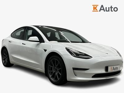 käytetty Tesla Model 3 Long Range Refresh **Lämpöpumppu / Autopilot / Sähkötoiminen takaluukku / Premium Audio**