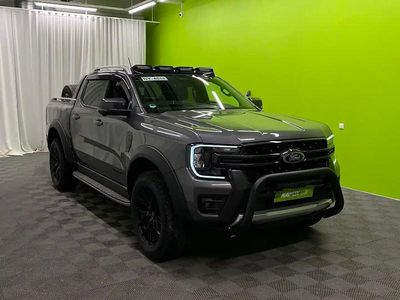 Käytetty Ford Ranger Wildtrack 213 HP (156 kW) 2024 Hopea / harmaa Nouto