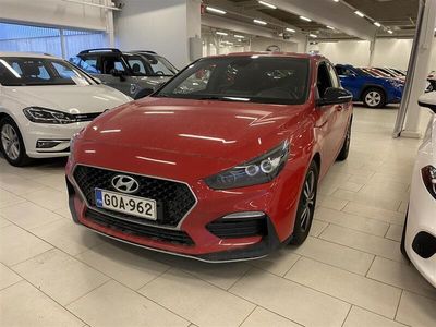 käytetty Hyundai i30 Fastback 1,4 T-GDI 140 hv 7DCT-aut N Line // Sport Seat Pack / P. Kamera /