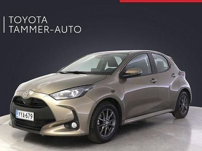 Käytetty Toyota Yaris 114 HP (83 kW) 2024 Ruskea (beige) Viistoperä